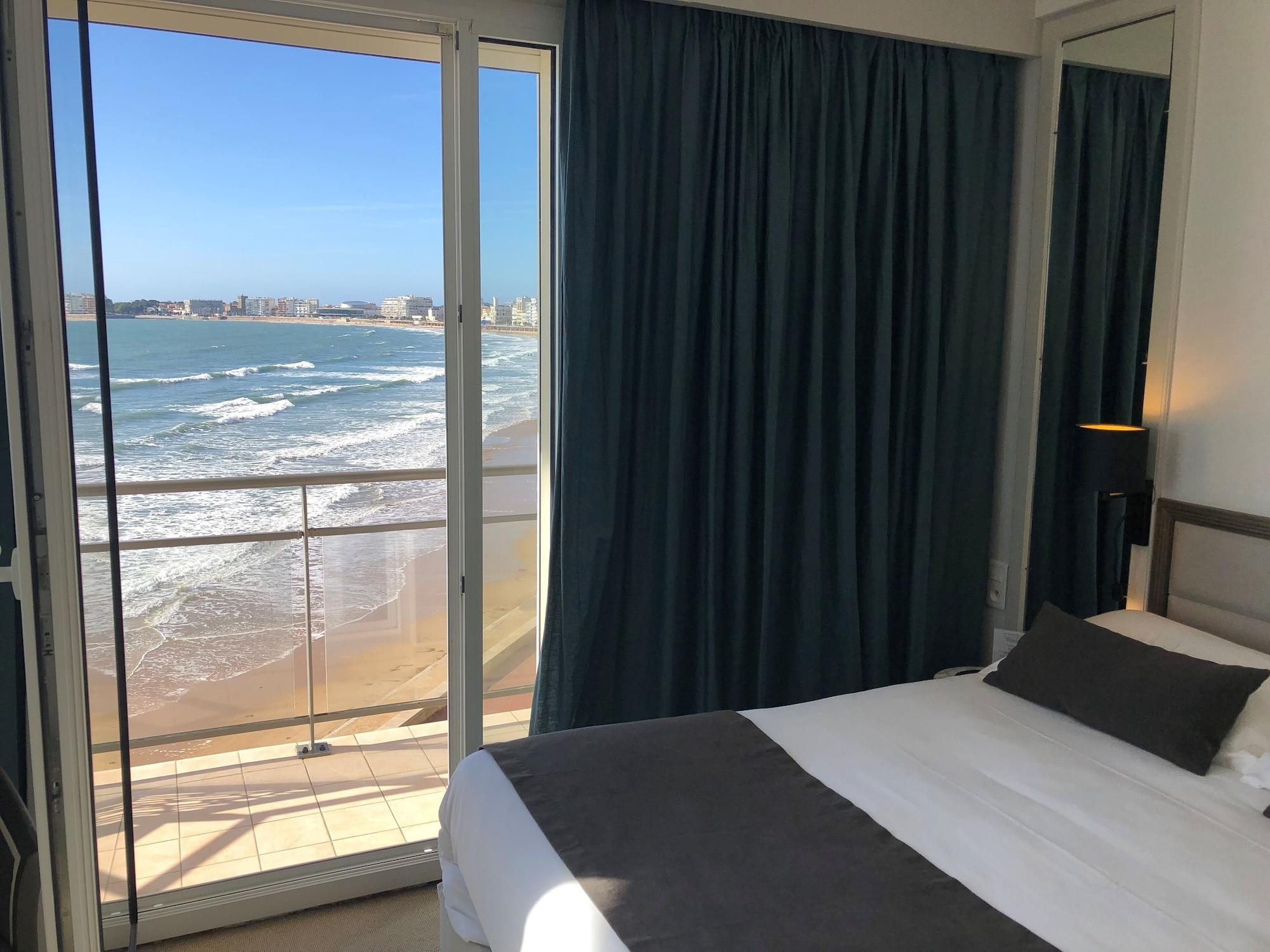 Hotel & Spa Les Roches Noires Les Sables-d'Olonne Exterior photo