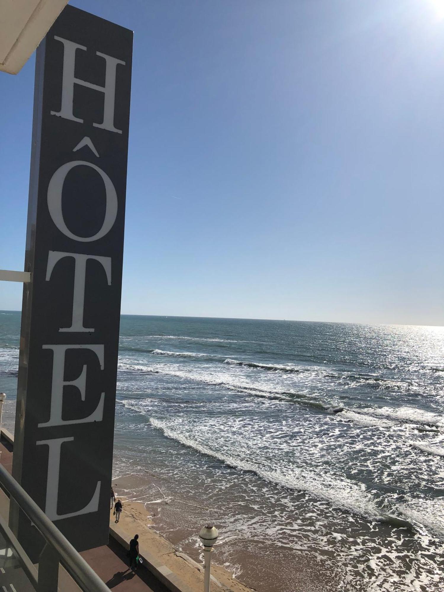 Hotel & Spa Les Roches Noires Les Sables-d'Olonne Exterior photo